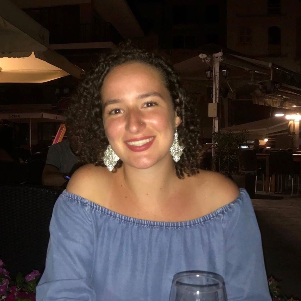 Meet your Posher, Maddie